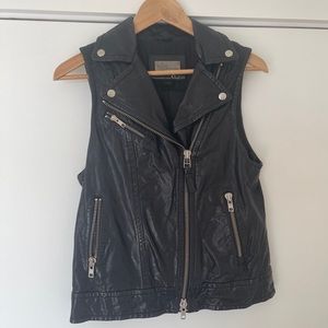 Mackage Aritzia black leather vest size small